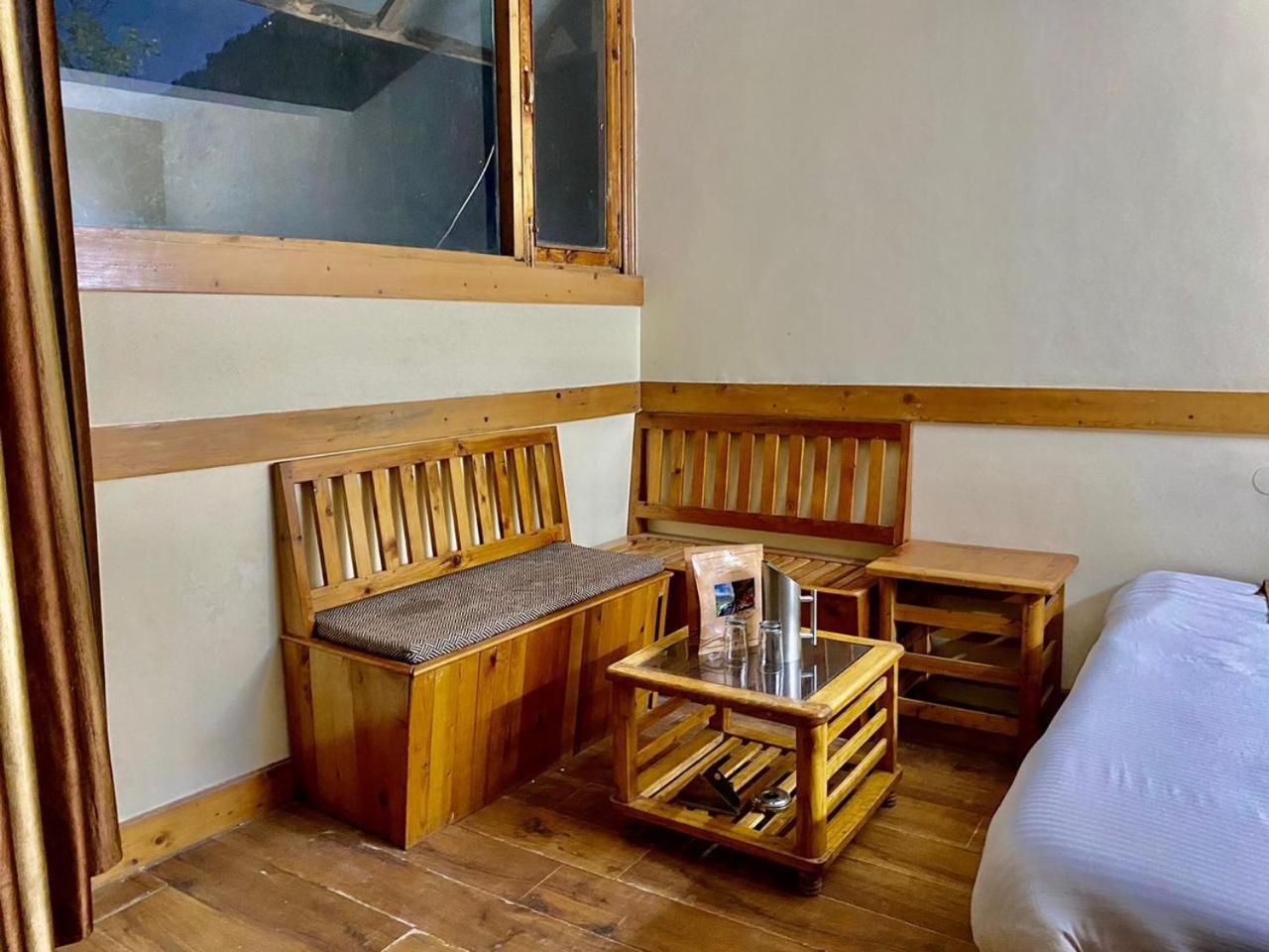 The Vashisht, Manali - A Four Star Luxury Hotel ภายนอก รูปภาพ