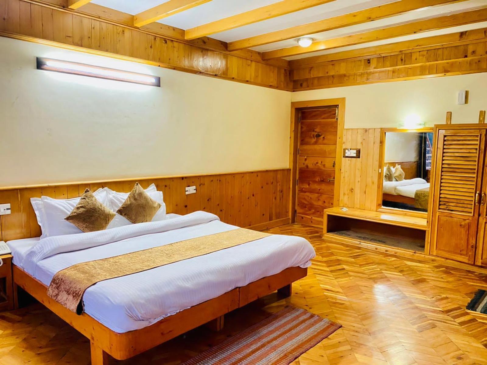 The Vashisht, Manali - A Four Star Luxury Hotel ภายนอก รูปภาพ