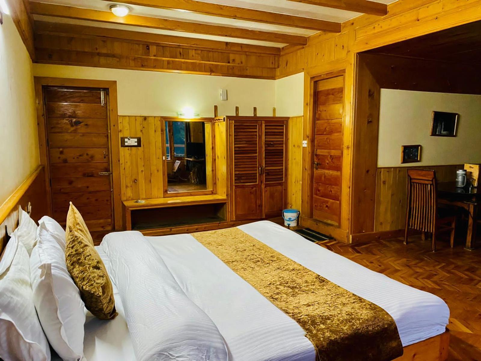The Vashisht, Manali - A Four Star Luxury Hotel ภายนอก รูปภาพ